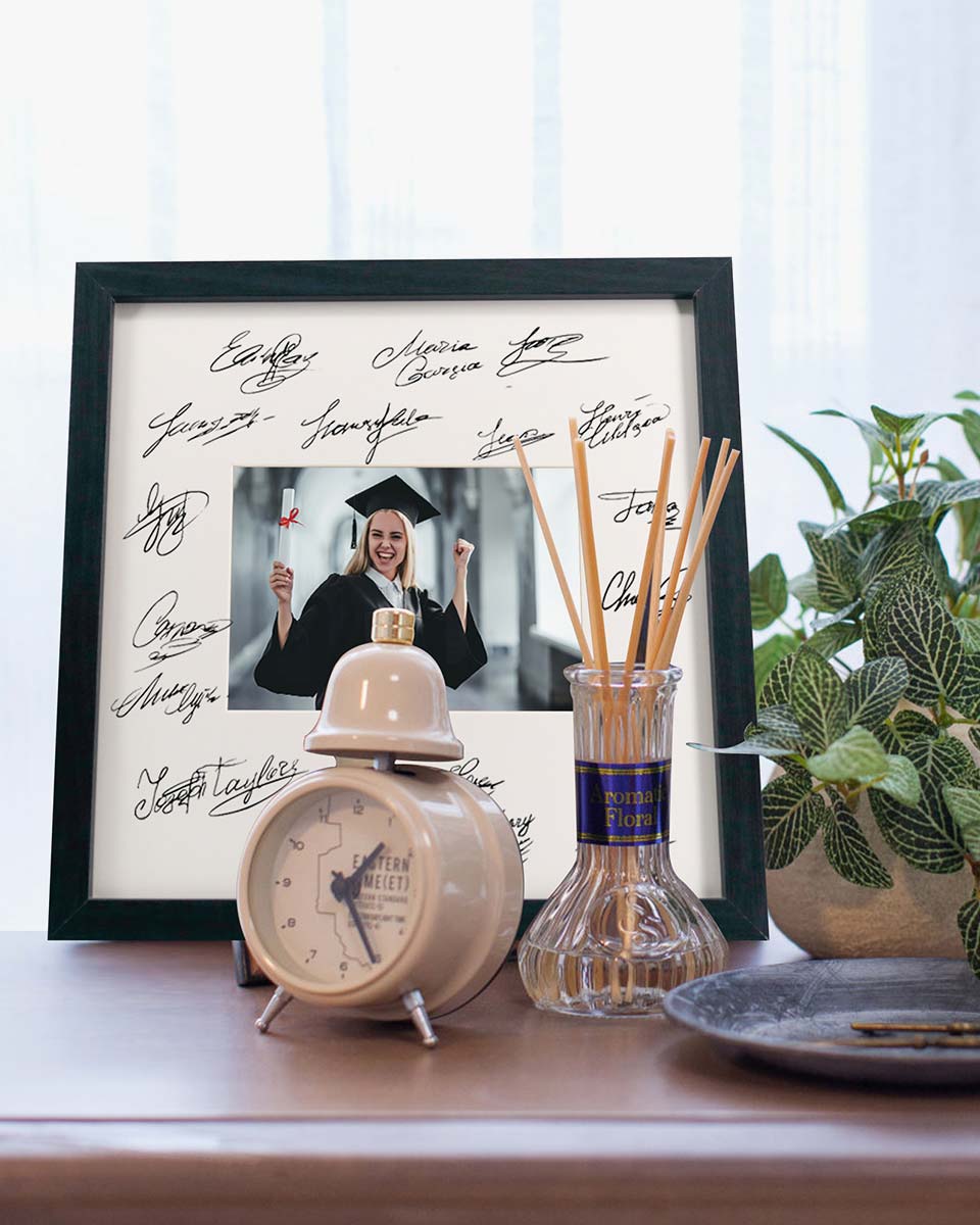 Graduation Signature Photo Frame for Photo - 10 Styles Available