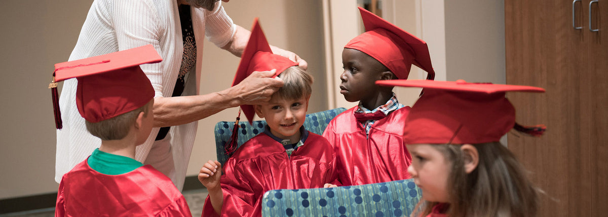 Graduation Caps,Gowns,Academic Regalia andAccessories | GraduationMall